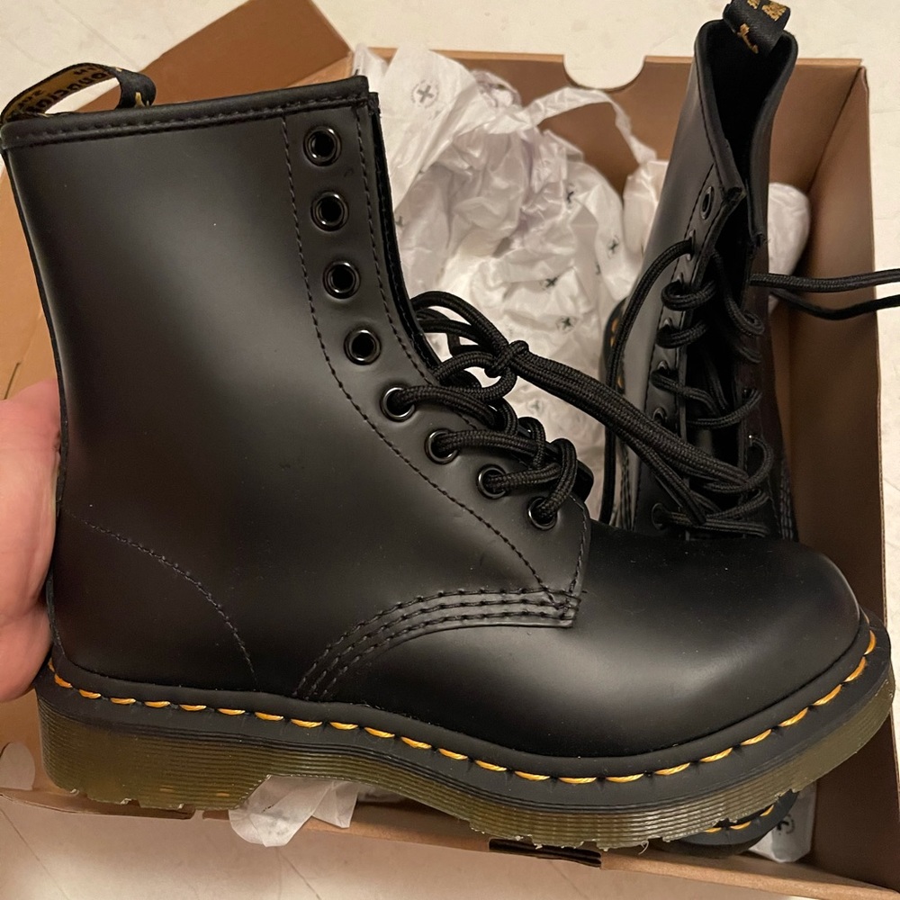 Dr. Martens size women’s 6